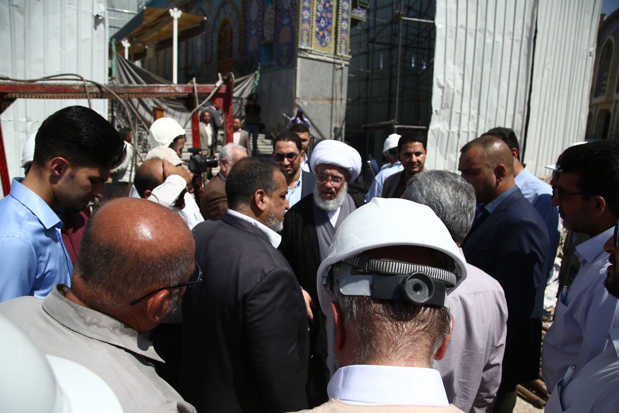 بالصور:ممثل السيستاني يحضر انطلاق اعمال توسعة التل الزينبي الشريف