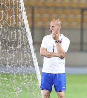 القوة الجوية يعلن مغادرة مدربه لأسباب خاصة