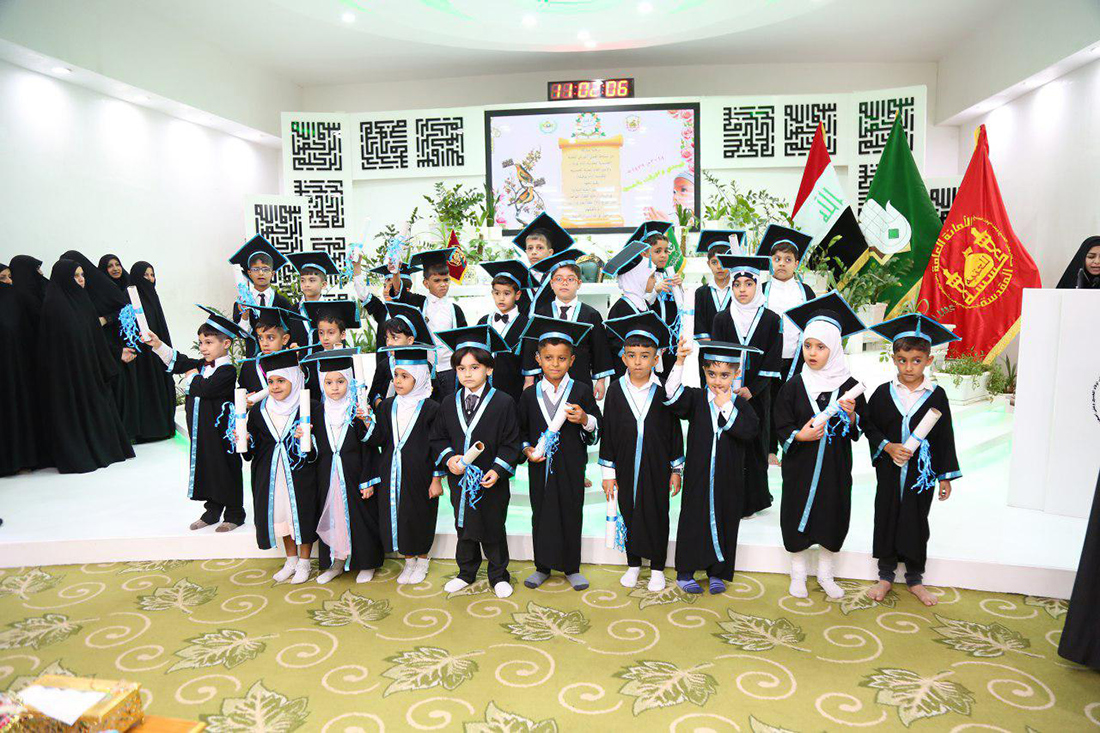 كربلاء :تخرج اطفال مصابون بالتوحد الى المدارس الاكاديمية (مصور)