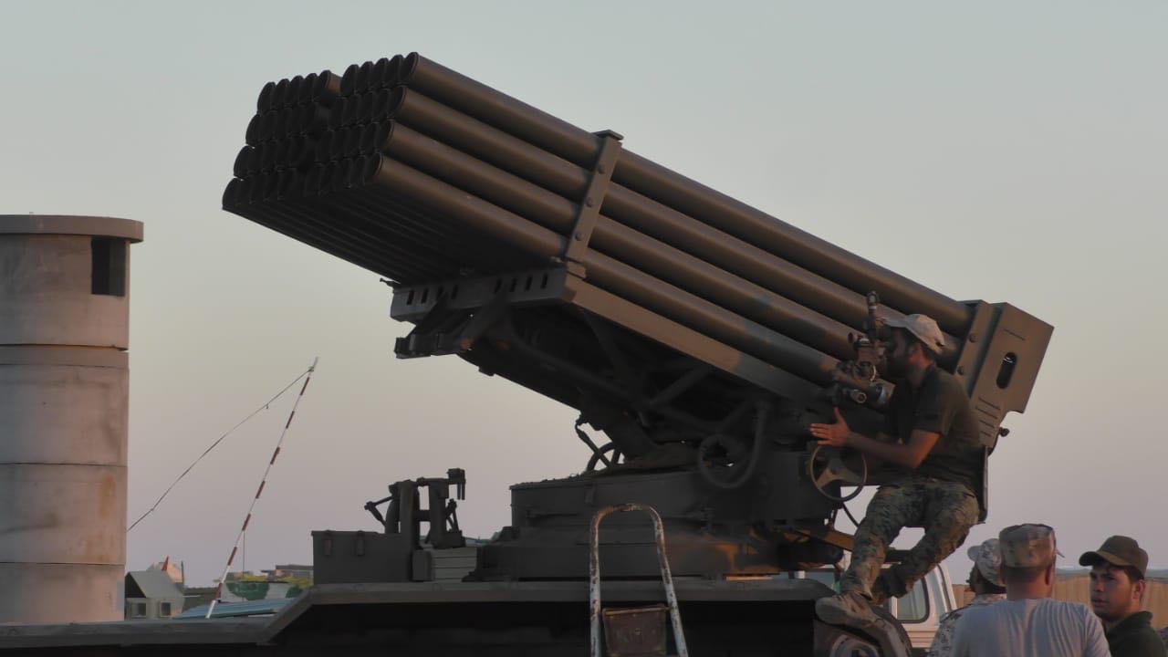 الحشد الشعبي يحقق ضربات دقيقة لأهداف يتواجد فيها داعش على الحدود العراقية السورية