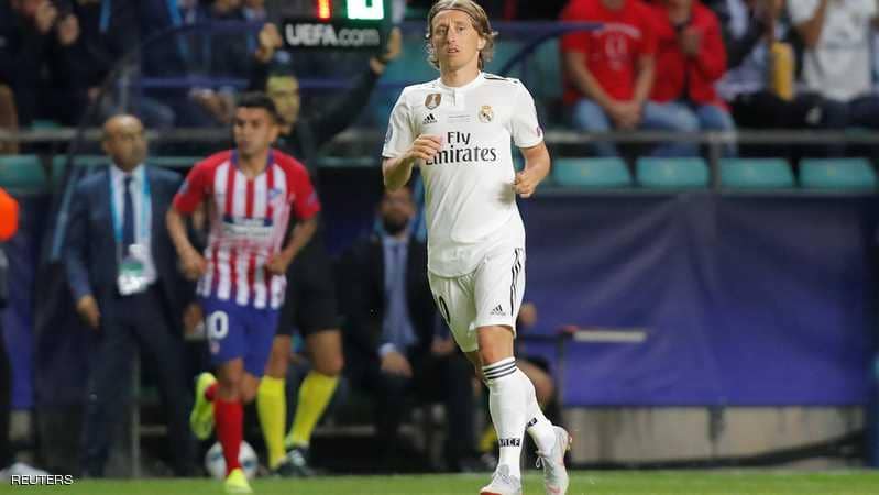 ريال مدريد يكافئ مودريتش بعد "قرار البقاء"