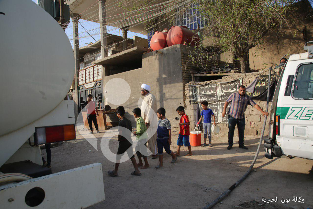 بالصور.. ممثل المرجع السيستاني يشكل "خلية خدمة" لأهالي البصرة