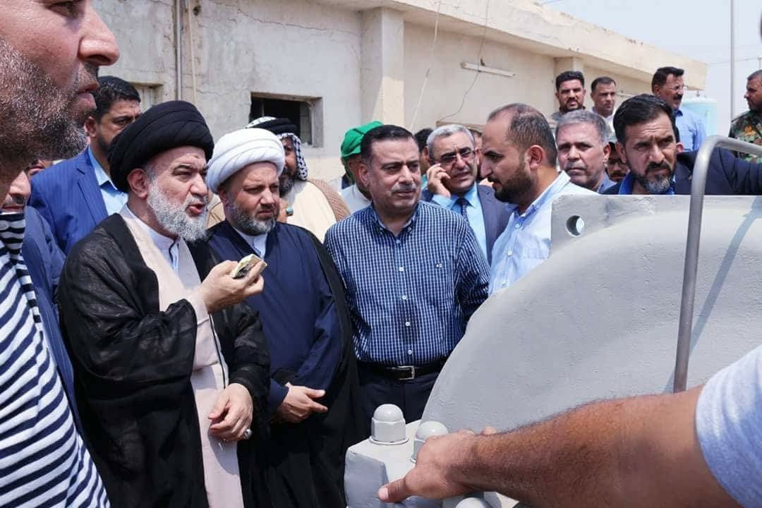 شاهد بالصور.. موفد المرجع السيستاني في البصرة لحل ازمة المياه
