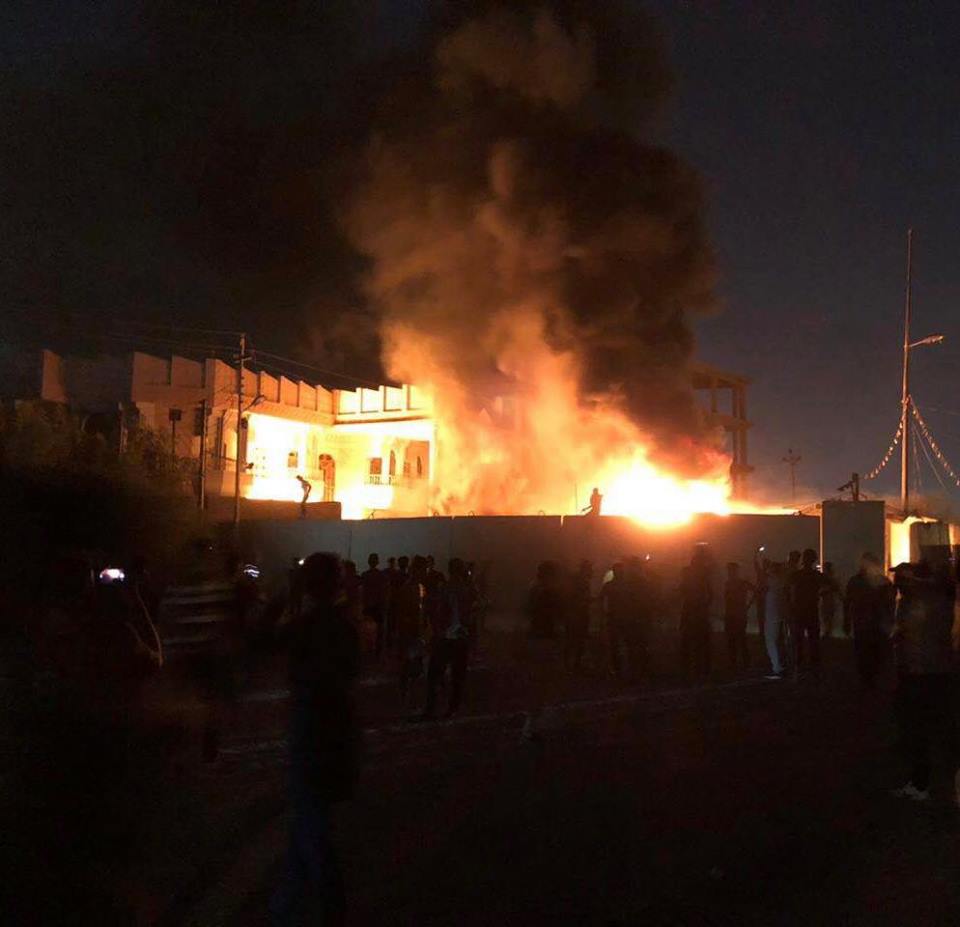 مدير الدفاع المدني بالبصرة: تعرضنا لتهديدات في حال اخماد الحرائق