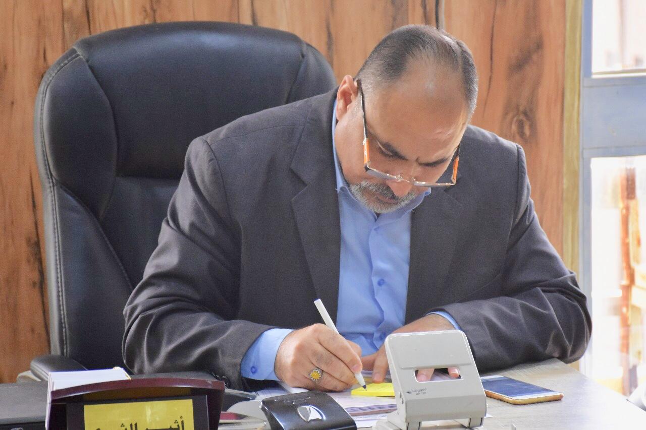 كل حزبٍ بما لديهم سيهربون !