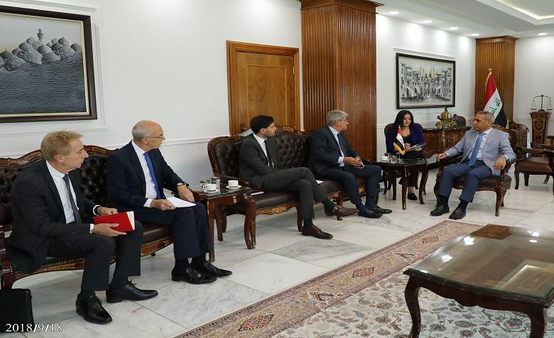 رئيس مجلس القضاء الأعلى يبحث مع السفير الفرنسي في بغداد التعاون بين البلدين في مجال مكافحة الإرهاب