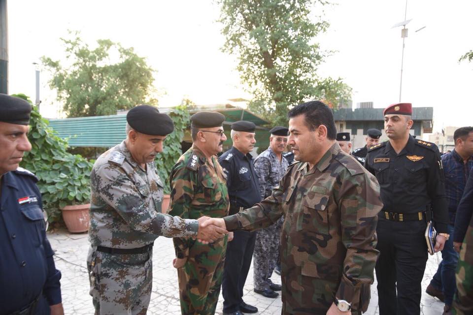 وزير الداخلية يعلن نجاح زيارة عاشوراء ويدعو المنتسبين لاخذ الحيطة والحذر