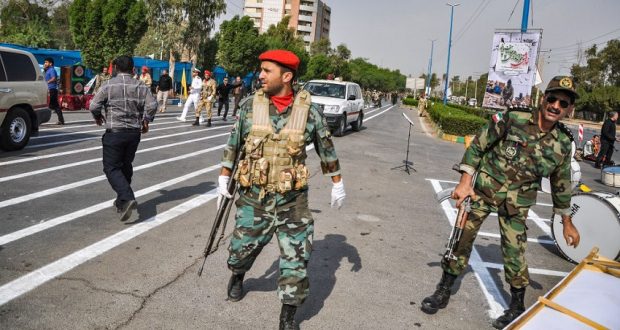 الجيش الايراني يتوعد المتورطين بهجوم الاهواز :سيكون مصيرهم مثل مصير صدام حسين