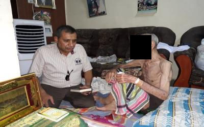 العمل تعلن ايواء مسن (98 عاماً) تركه اولاده الخمسة في شوارع بغداد