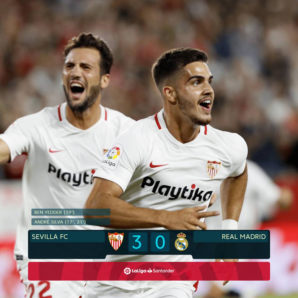 الملكي يرفض الانفراد بالصدارة ويخسر بثلاثية في إشبيلية