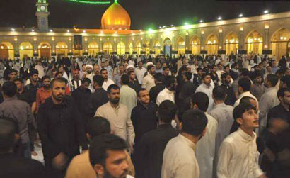 استنفار كامل لمنتسبي امانة مسجد الكوفة استعداداً لاستقبال ذكرى جرح وشهادة الامام علي (ع) (تقرير مصور)