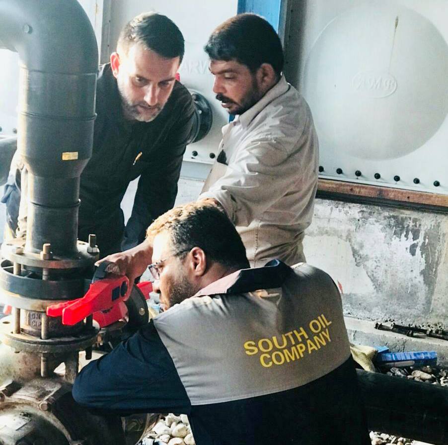 بالصور:العتبة الحسينية المقدسة تباشر باعمال صيانة محطة تحلية سيحان في منطقة السيبة جنوب البصرة