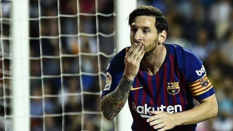 ميسي ينقذ برشلونة من الخسارة امام فالنسيا