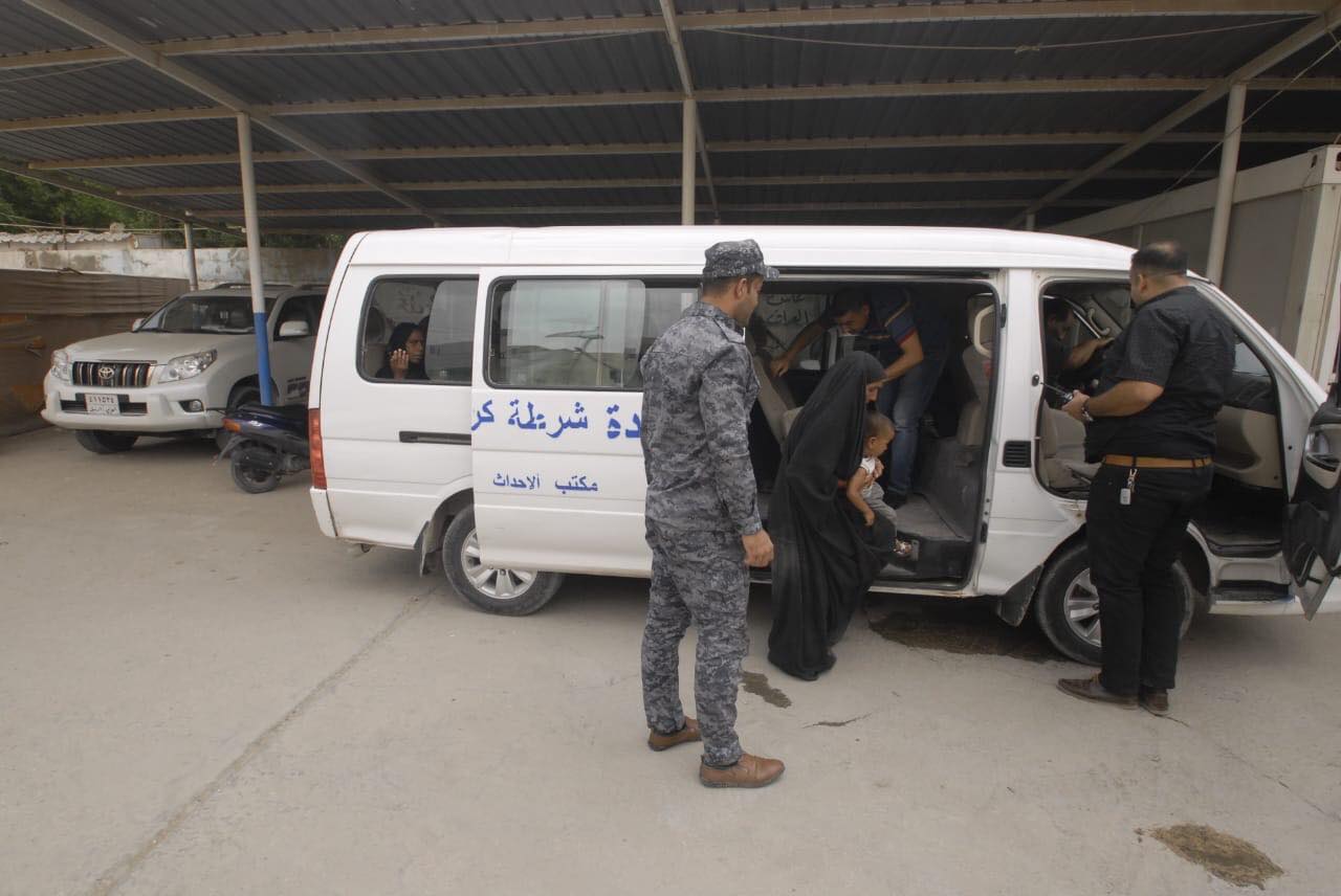 بالصور:شرطة كربلاء تلاحق المتسولين بالمحافظة