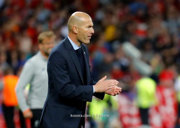 بعد الخسارة المذلة :لاعبو ريال مدريد يطالبون بعودة زيدان