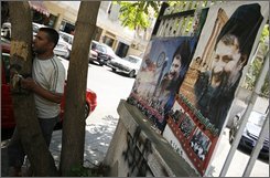 مصادر اعلامية :موسى الصدر ورفاقه اغتيلوا ورميوا في البحر