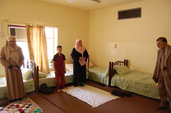 العتبة الحسينية المقدسة تشكل لجنة خاصة لتفقد دور الايتام والمسنين والحالات  الانسانية في محافظة كربلاء المقدسة