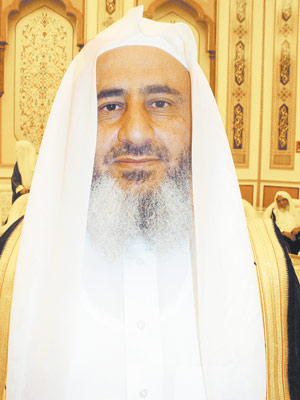 رجل دين سعودي: بعض رجال هيئة الأمر بالمعروف والنهي عن المنكر كانوا اما لصوص او مدمني مخدرات