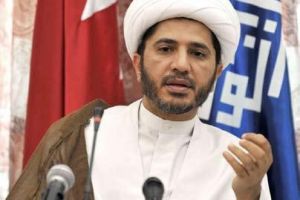 القوات الامن البحرينية  تهاجم منزل أمين عام جمعية الوفاق المعارضة