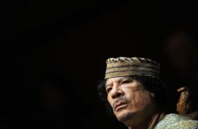 التايمز: «الإنتقالي» الليبي سيحاكم القذافي وسيعدمه رمياً بالرصاص