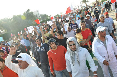 أطباء في السجون البحرينية يفكرون بالانتحار