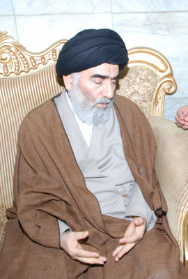 آية الله السبزواري خلال لقائه وفد العتبة الحسينية : اننا عندما نتكلم عن النجف نجعل من كربلاء نموذج لها