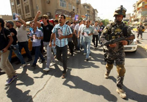 تشييع رمزي للاعلامي هادي المهدي وسط بغداد