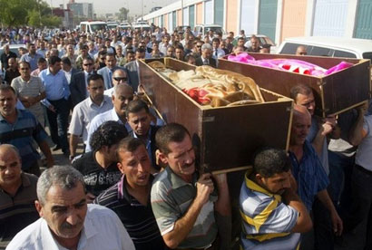 تقرير مصور لتشييع جثمان اشهر اطباء كركوك في الجملة العصبية