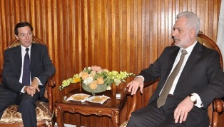 وزارة التعليم العالي تتفق مع فرنسا على إطلاق برامج تعاون عراقية فرنسية في مجال البعثات والزمالات والمشاريع المشتركة