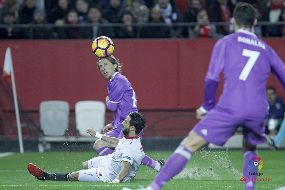 اشبيلية يقلب الطاولة على الريال ويوقف مسلسل انتصاراته