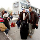 عائدون من سوريا: تعرّضنا للخطف والسلب في دمشق