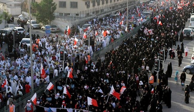 أكثر من 300 ألف متظاهر في غرب المنامة في الذكرى الثالثة للثورة