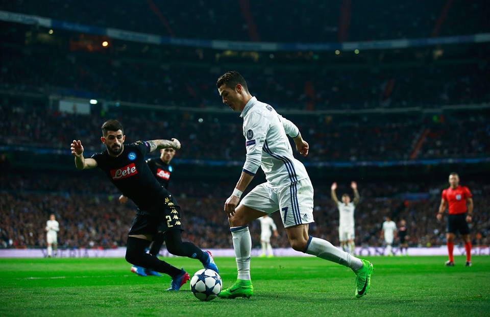 بالصور: الريال ينتفض أمام نابولي بعد تلقيه هدف مبكر في دوري الابطال