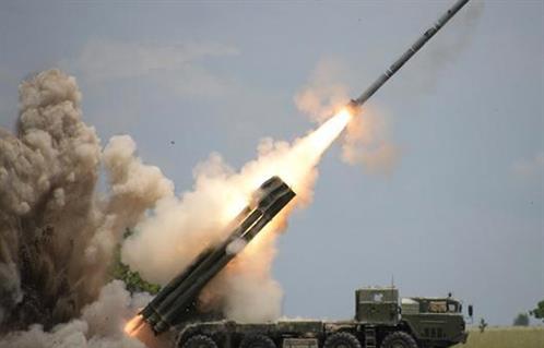 الحوثيون يطلقون صاروخا على مطار أبها بمنطقة العسير