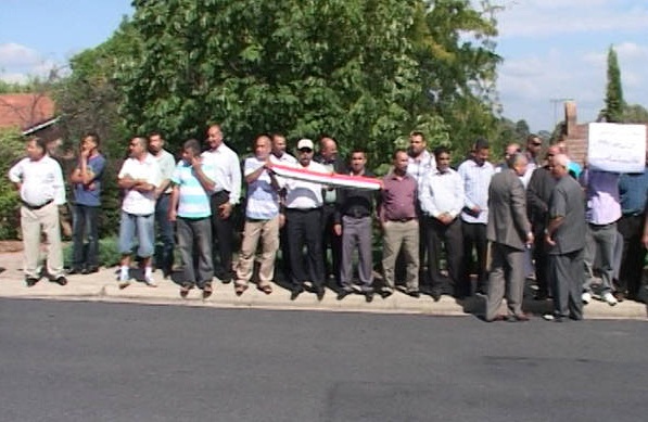 سفير العراق باستراليا يصف تصريحات المتظاهرين امام السفارة بالافتراء والتطاول