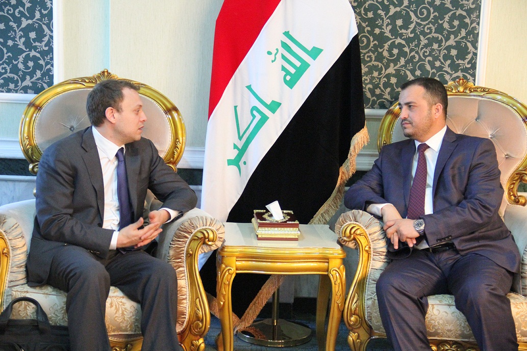 ( الخيكاني) يبحث مع احدى الشركات اللبنانية تنفيذ مشاريع وزارة الاعمار والاسكان بطريقة الدفع بالآجل