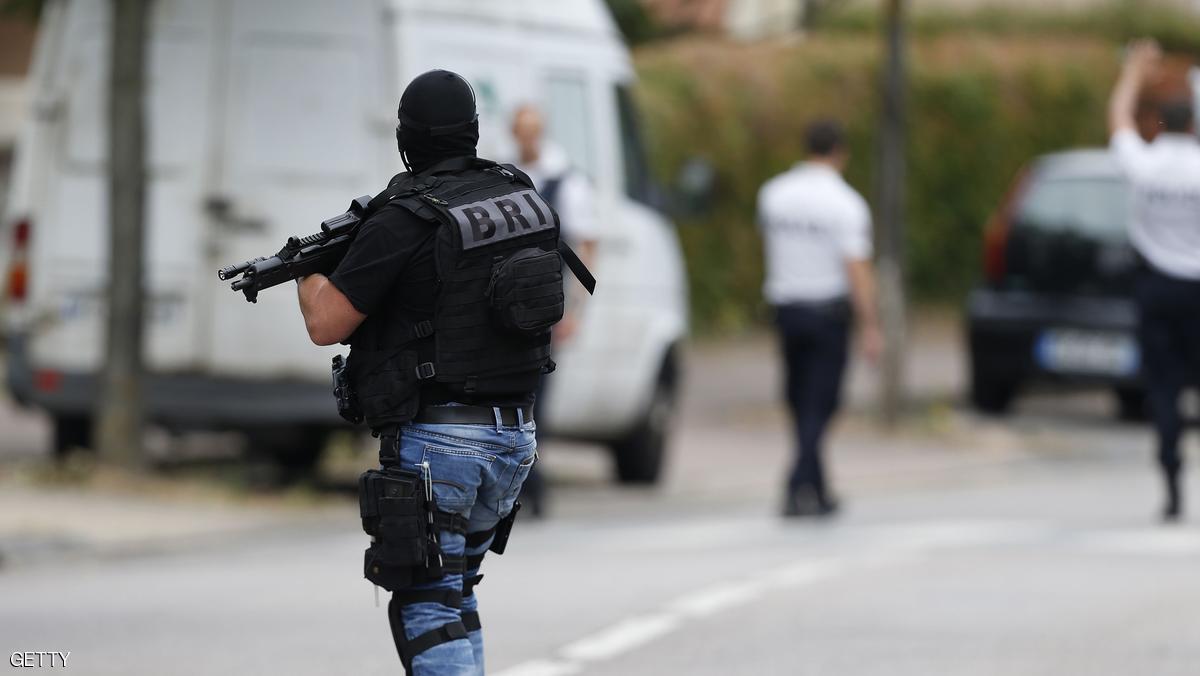 "ظرف متفجر" في مقر صندوق النقد الدولي بفرنسا (بث مباشر)