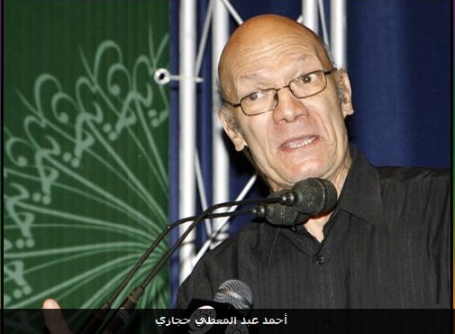 أديب مصري:كيف نصدّق أبا هريرة ونتداوى بالذباب وأبوال الإبل وان صدقه البخاري؟!