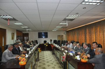 وفد من جامعة روسية يبحث امكانية توقيع مذكرة تفاهم مع جامعة الكوفة