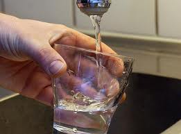 وزير البلديات  20% من العراقيين لا يحصلون على مياه آمنه للشرب