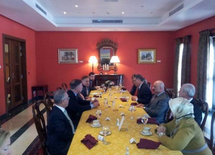 الجبهة التركمانية خلال لقاؤها السفير الاميركي: استهداف التركمان امرا مقلق.. ودخول حزب العمال للعراق غير مرضي لنا