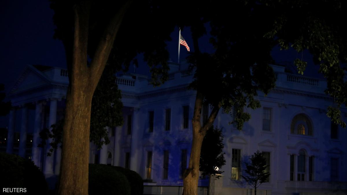 "البيت الأزرق".. ماذا فعل ترامب بمقر الرئاسة؟
