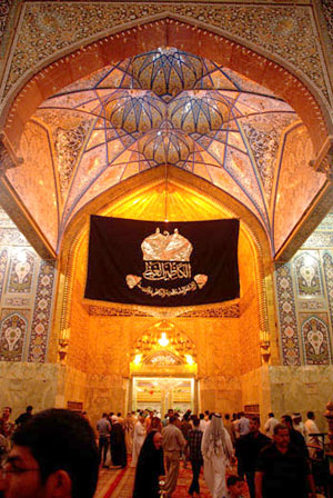 لمناسبة ذكرى استشهاده :رفع راية الامام موسى الكاظم عند ضريح الامام الحسين