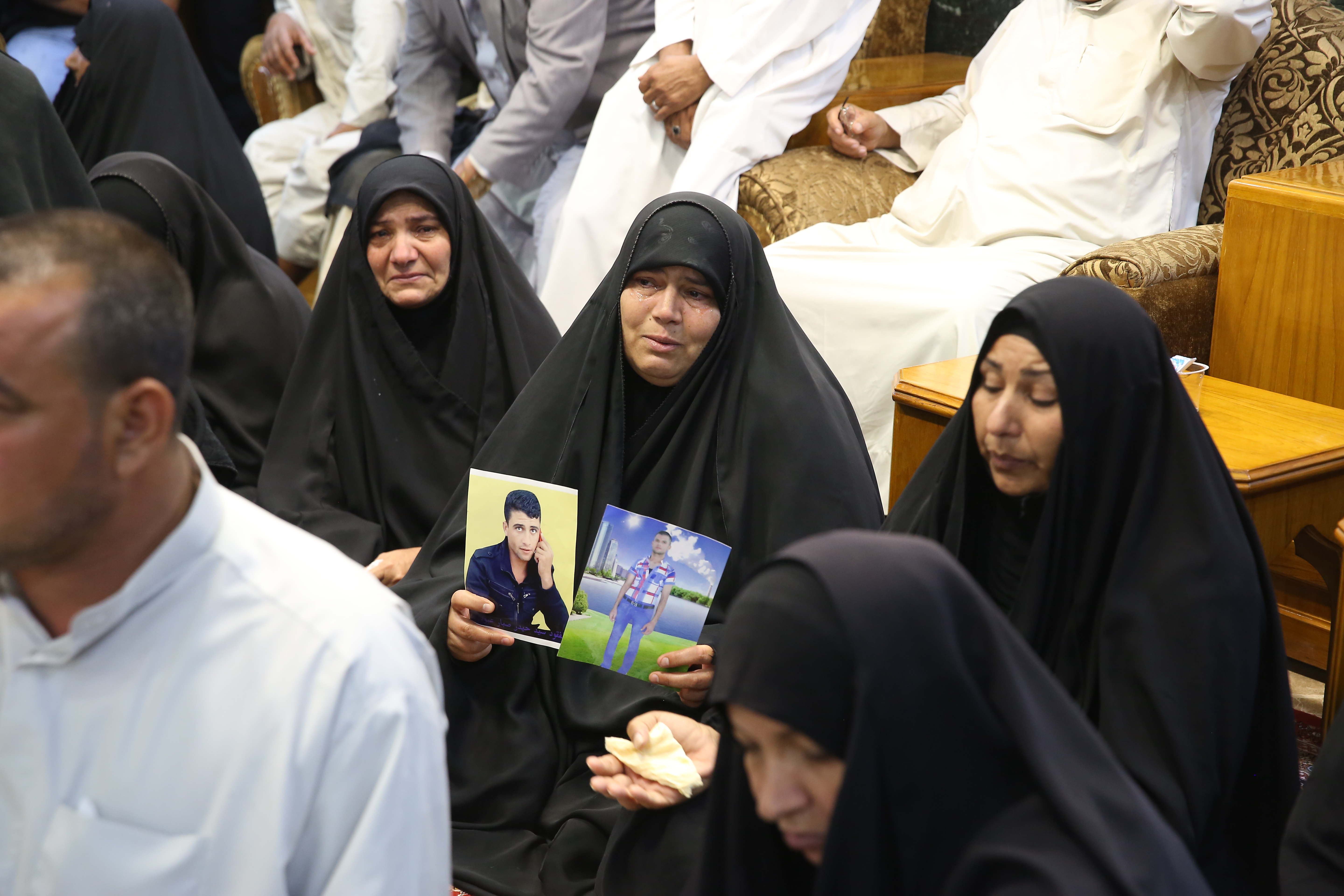 الدفاع تدعو ذوي ضحايا "سبايكر" لتسلم راتب شهر أيار الماضي