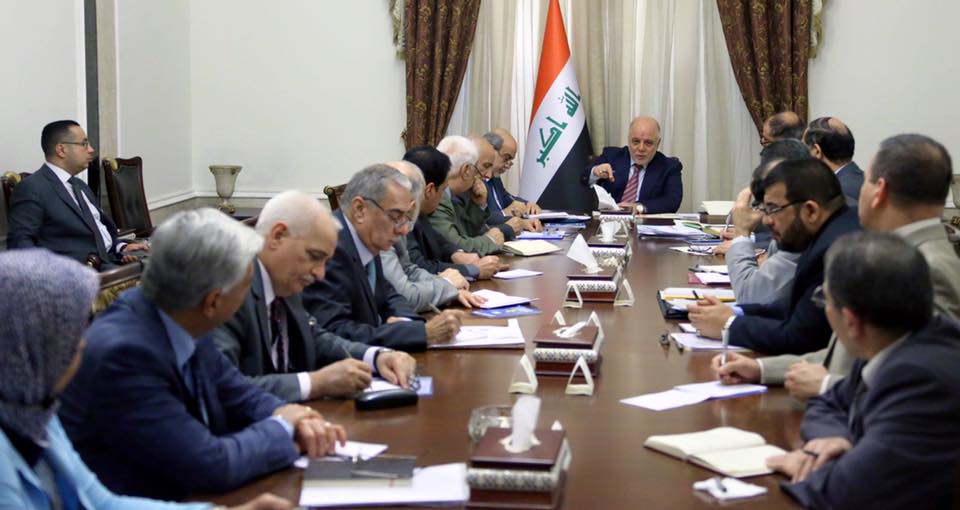 العبادي يترأس اجتماعاً للمسؤولين بوزارة النفط ويتخذ قرارات بشأن انتاج الغاز الطبيعي