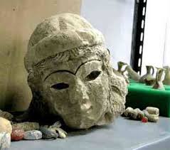 السفارة الأمريكية تسلّم السياحة 483 قطعة أثرية مستعادة من داعش