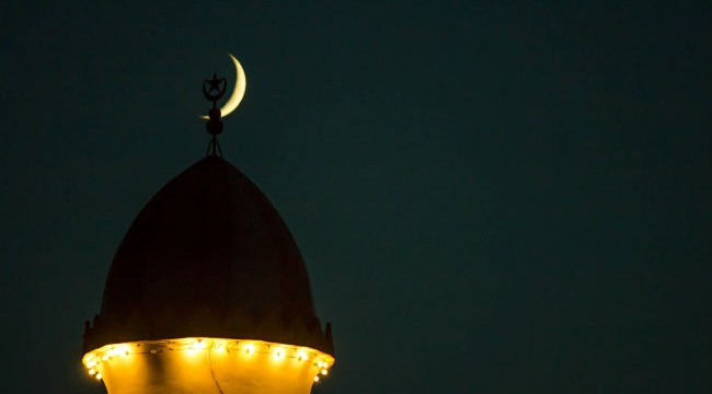 سنة العراق واكراده يعلنون يوم غد الجمعة اول ايام عيد الفطر المبارك