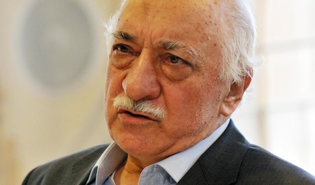 غولن... شبح أردوغان يعمل «بهدوء وبنشاط»