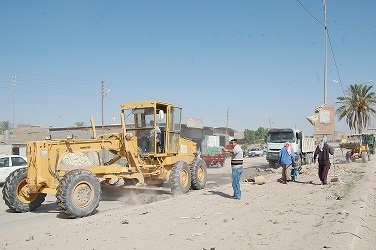 بالصور:مديرية بلدية كربلاء المقدسة حملة موسعة لتنظيف شارع فاطمة الزهراء(ع)