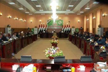 مجلس محافظة النجف يشكل لجنة لمتابعة اوضاع النازحين السوريين في المحافظة